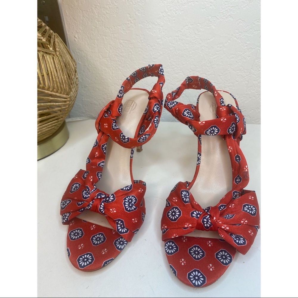 Heel sandals